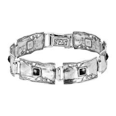 IZRAELI-EKSZER-ezust-karkoto-AGM235